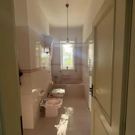 Willa Bouganville 2 *